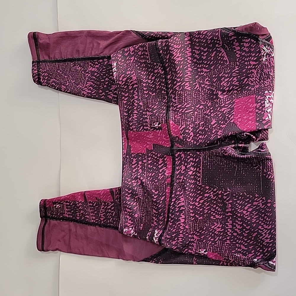 Under Armour Juniors Girls M Purple Black Heatgear Leggings